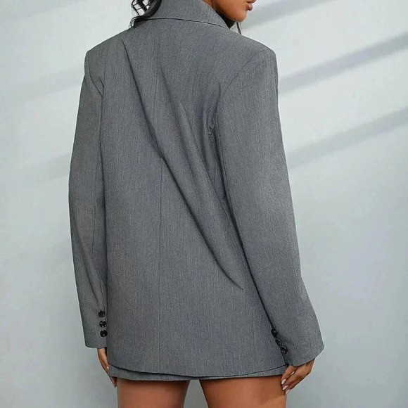 Grey Elegant Women's Oversized Single Breasted Notched Collar Blazer - Picture 3 of 8